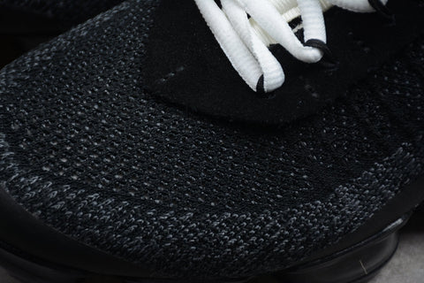 Off-White VM Black / White