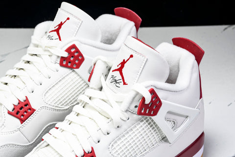AJ4 Retro SB 'Varsity Red' (Friends & Family)
