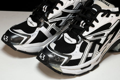 Runner 'White Black'