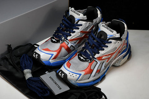 Runner 'Grey Blue Red Black'