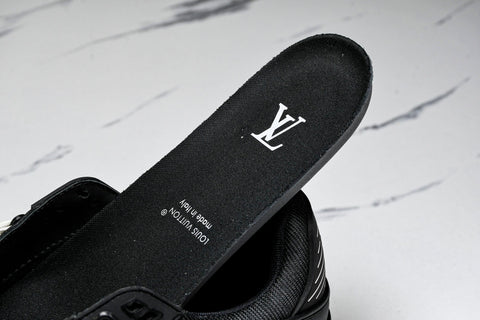 Louis Vuittоп Trainer Low 'Black'