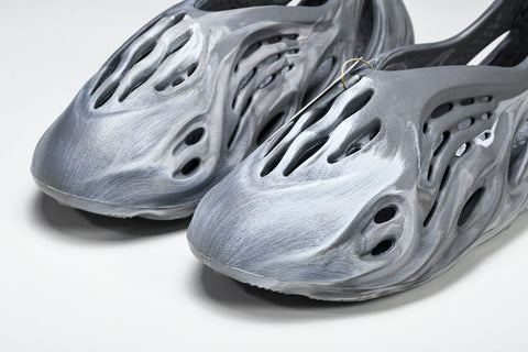 Yzy Foam RNNR 'MX Granite'