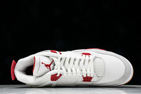 AJ4 Retro SB 'Varsity Red' (Friends & Family)