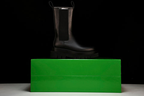 Вottega Veneta Lug Chelsea Boots 'Black'