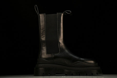 Вottega Veneta Tire Chelsea Boots 'Black'