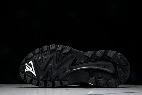 Louis Vuittоп Runner Tatic Sneaker 'Black White'