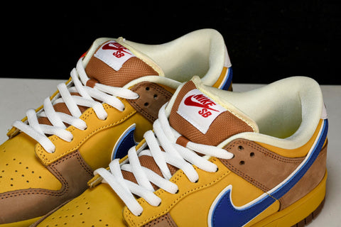 SB Dnk Low 'Newcastle Brown Ale'