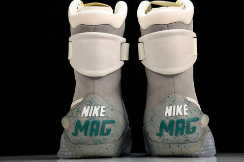 Air MAG Back to The Future (Self-Lacing - 2016)