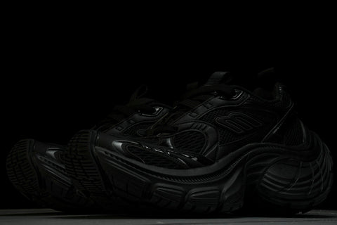 10XL Sneaker 'Black'