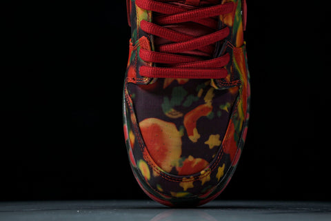 SB Dnk Low x Wizard of Oz 'Poppy Field'