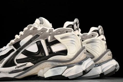 Runner 'White Black Grey'