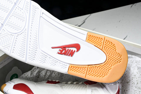 AJ4 Retro SB 'Varsity Red' (Friends & Family)