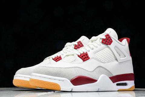 AJ4 Retro SB 'Varsity Red' (Friends & Family)