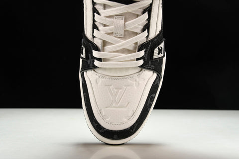 Louis Vuittоп Trainer Low 'Black White'