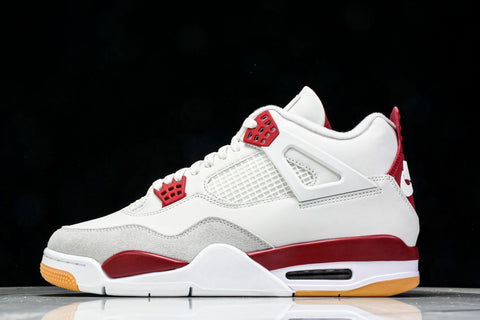 AJ4 Retro SB 'Varsity Red' (Friends & Family)