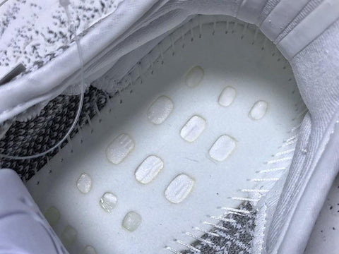 Yzy Boost 350 v2 Static  Non-Reflective